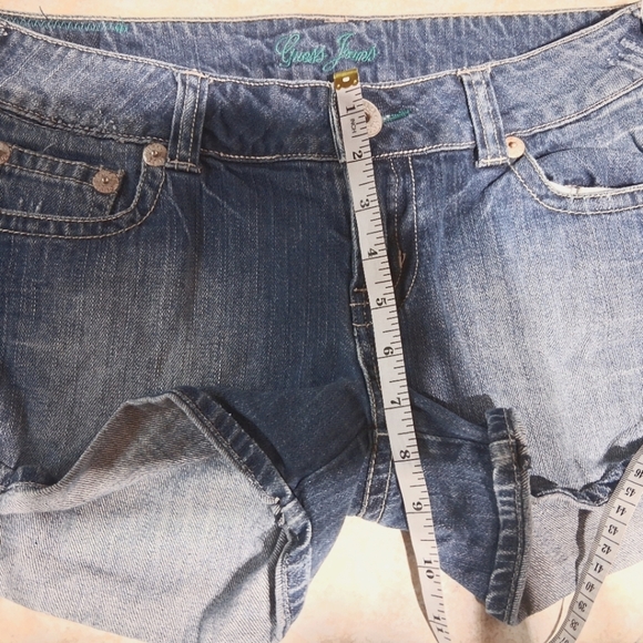 Guess/ Jean shorts/ Distressed/  Size US 29 - Picture 11 of 11
